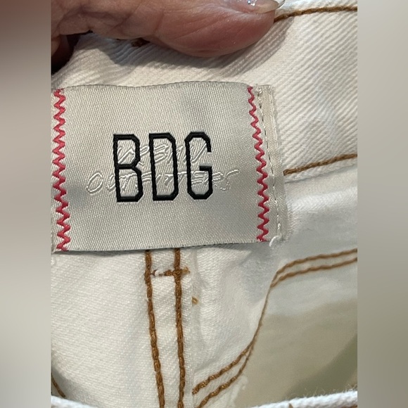 BDG Urban Outfitters High Rise Baggy Cargo Denim Jeans.Size 24 NWOT on trend - Picture 3 of 9